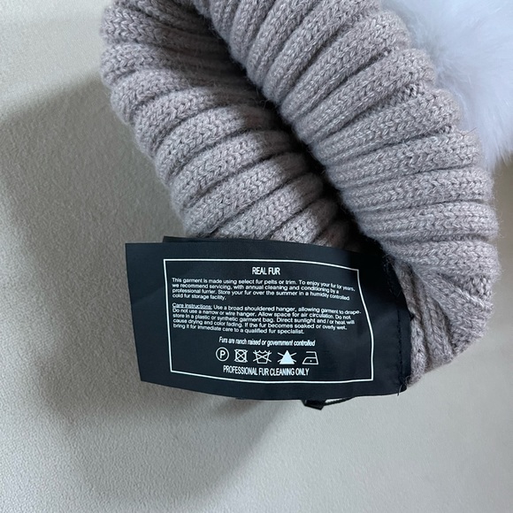 COPY - NWT Gorski Knit Hat with Fox Fur Pompom main image 5